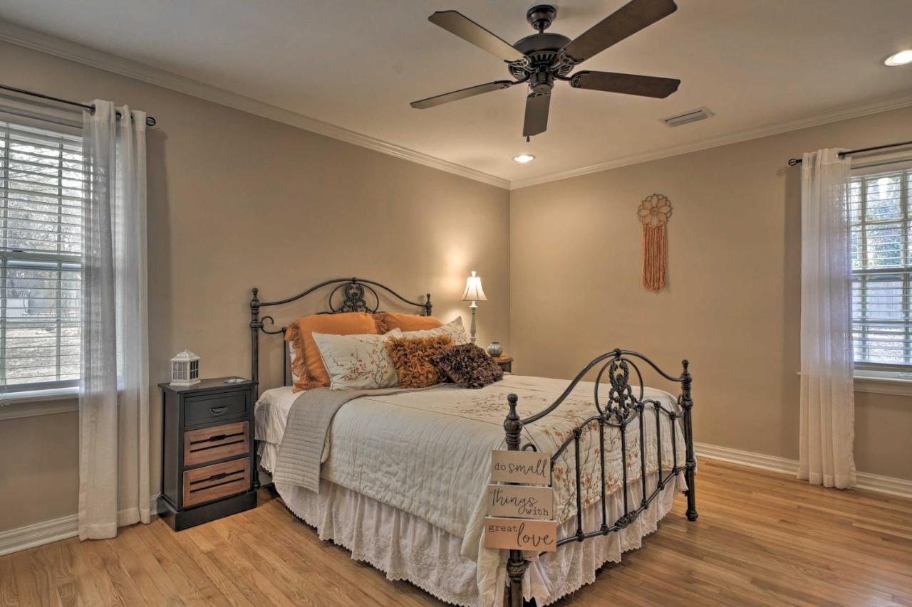 Charming Florence Getaway With Fireplace And Grill! Exterior photo