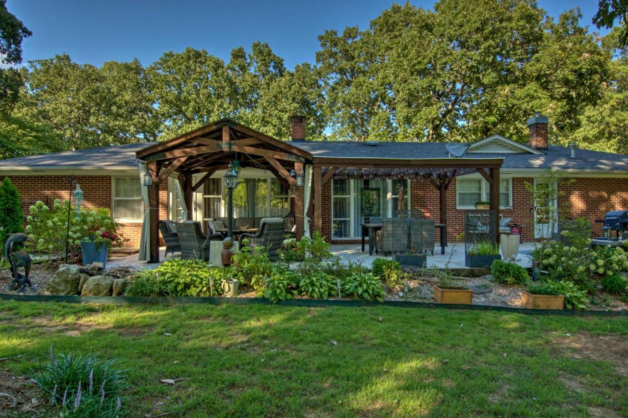 Charming Florence Getaway With Fireplace And Grill! Exterior photo
